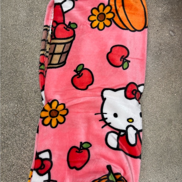Hello Kitty Other - Hello kitty fall blanket